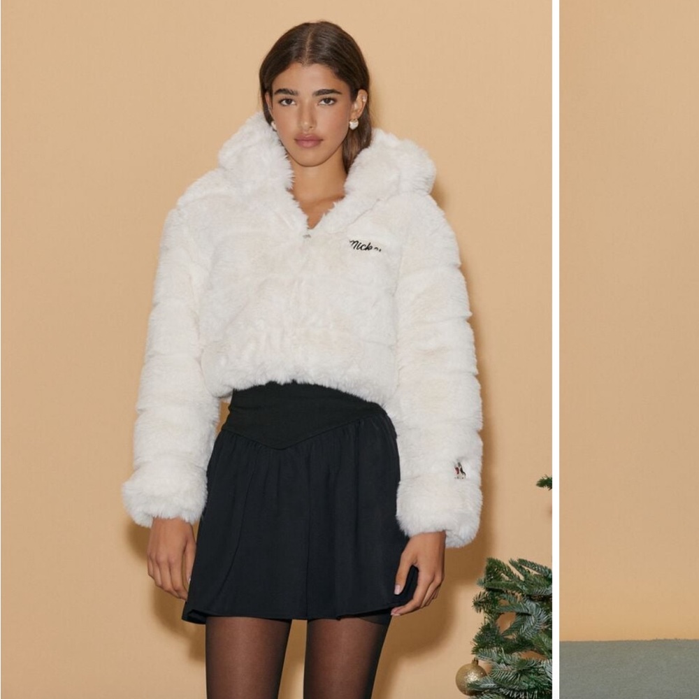F21 x Disney NEW Mickey Mouse Faux Fur Jacket